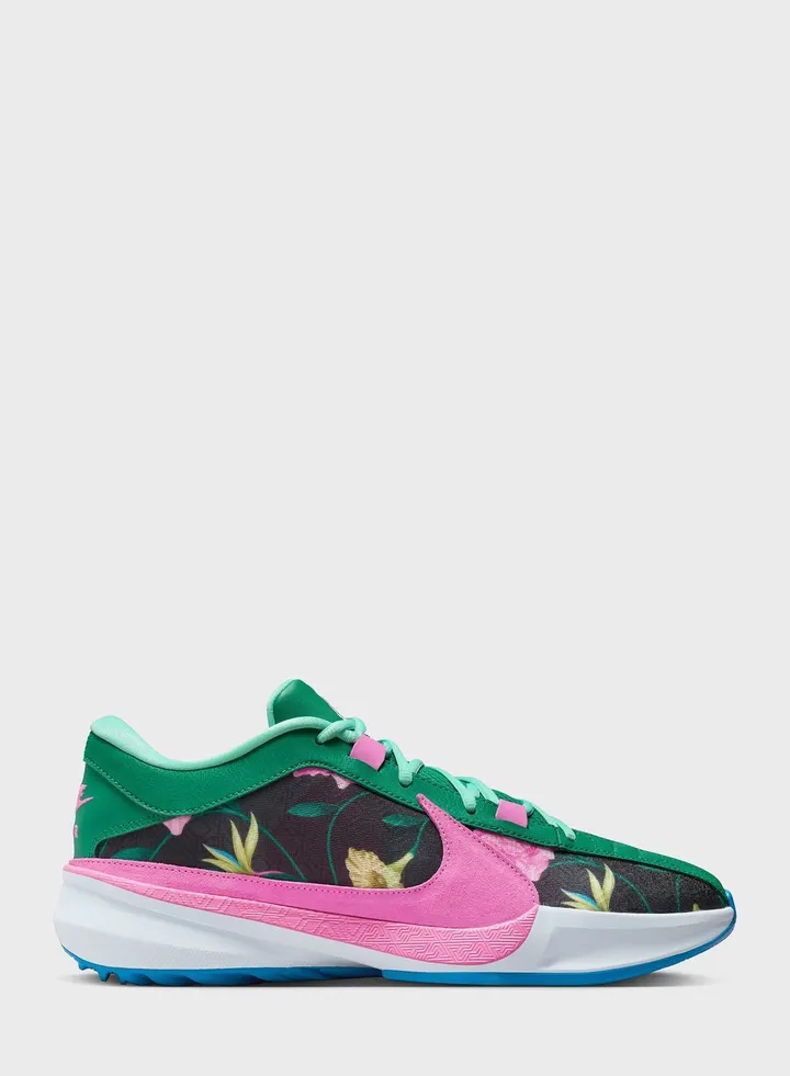 Zoom Freak 5