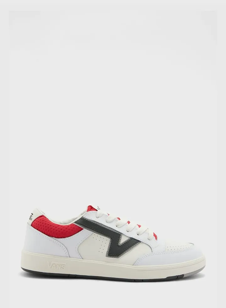 Lowland Sneakers