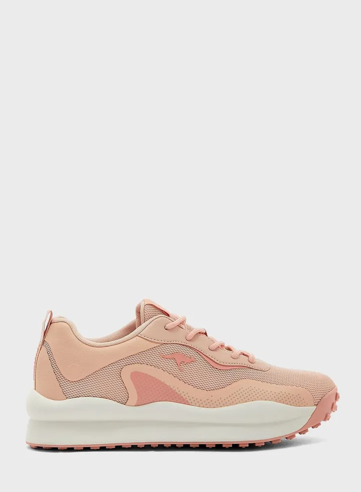 Women's Sports Shoes