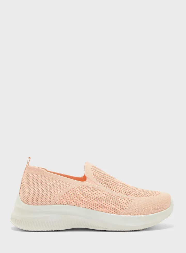 Round Toe Low Top Sneakers