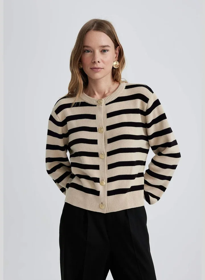 Woman Tricot Cardigan Long Sleeve