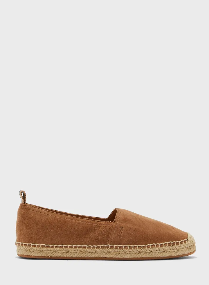 Lace Up Low-Top Sneakers