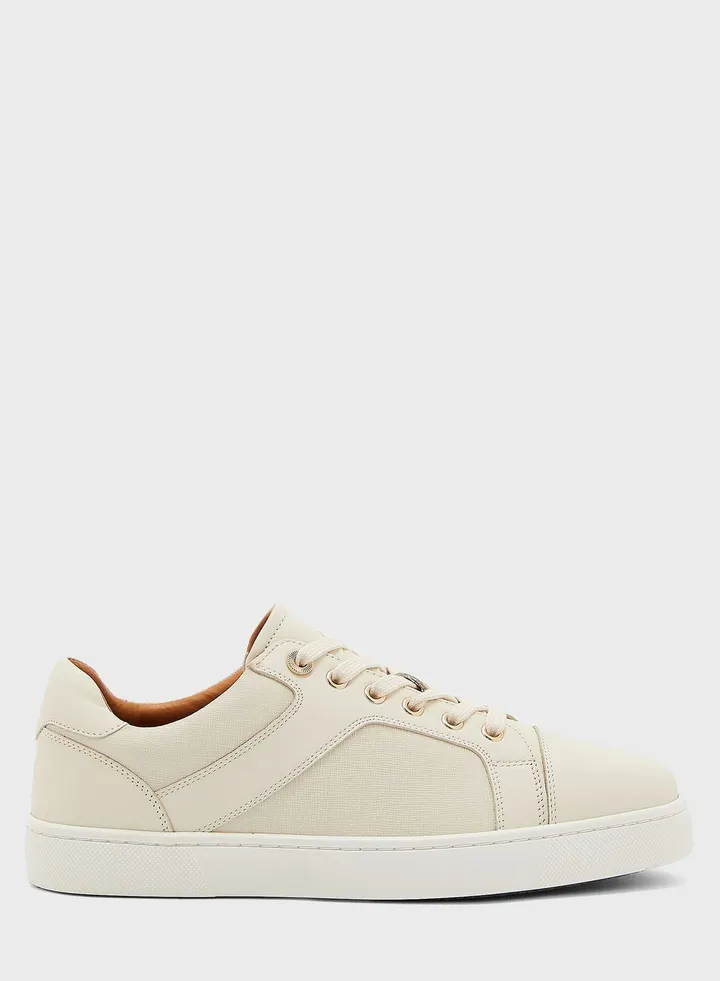 Casual Low Top Sneakers