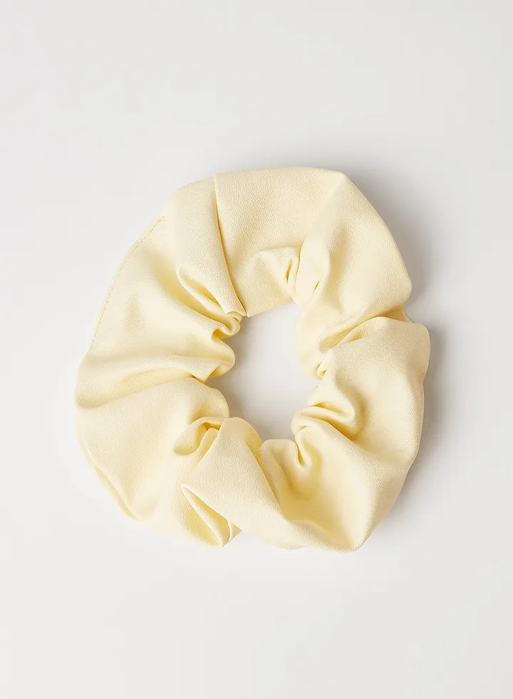 Basic Louise Scrunchie