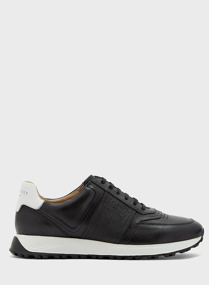 Frayne Saffiano Runner