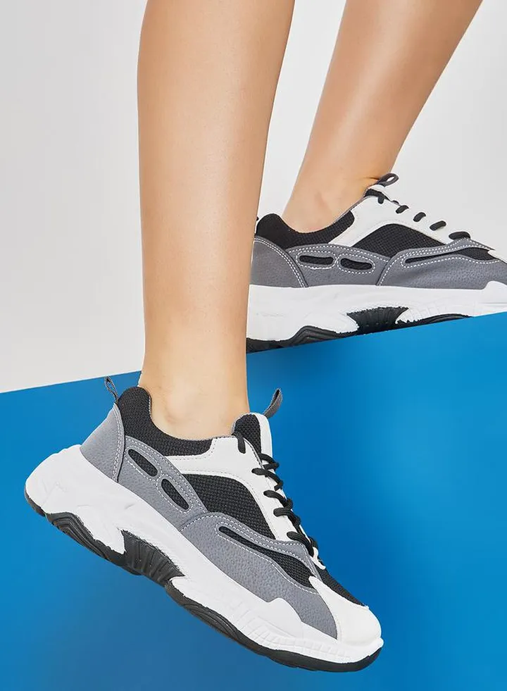 Colorblock Panelled Lace Up Sneakers