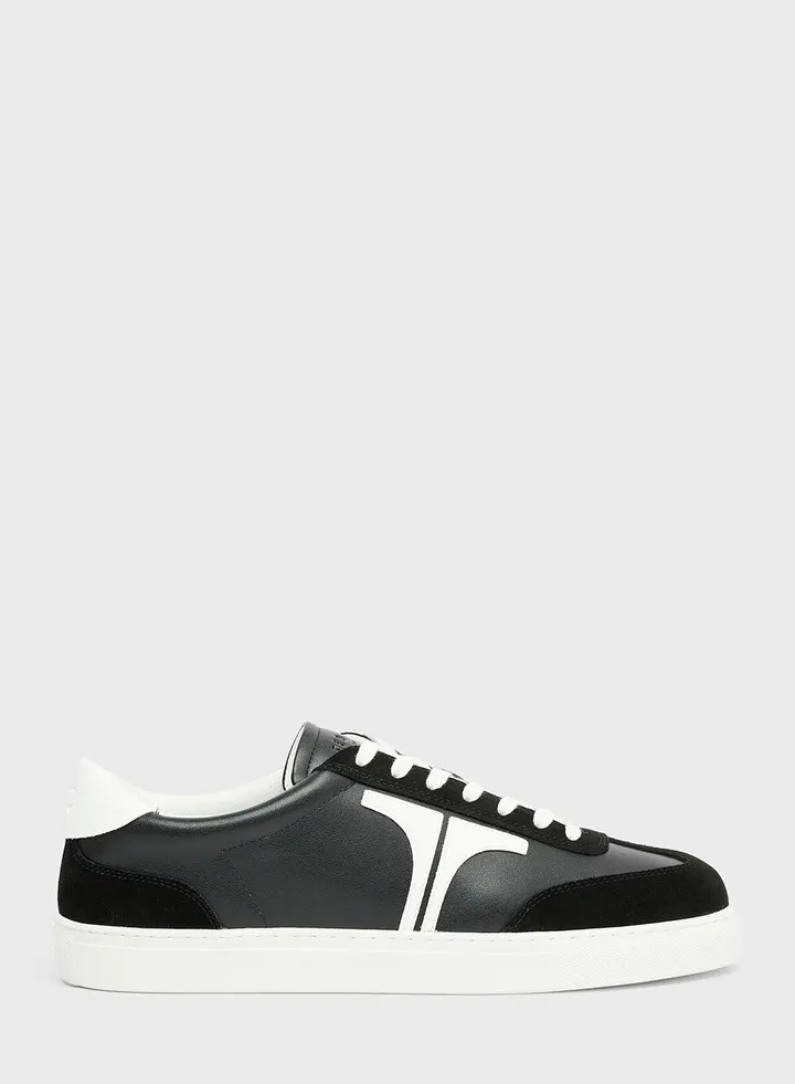 Retro Low Top Sneakers