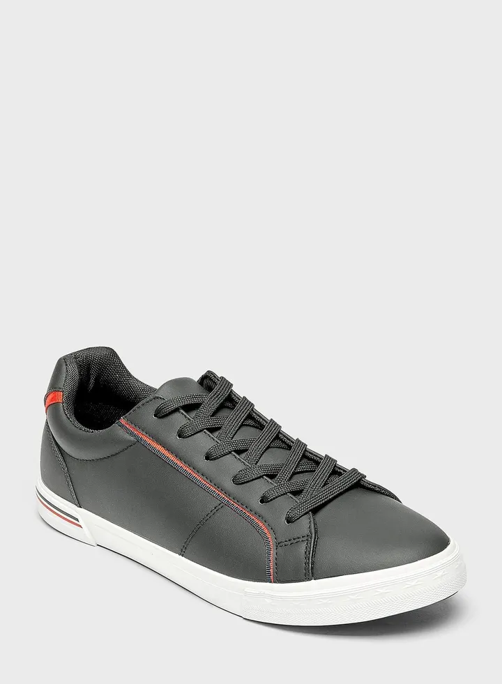 Casual Low Top Sneakers