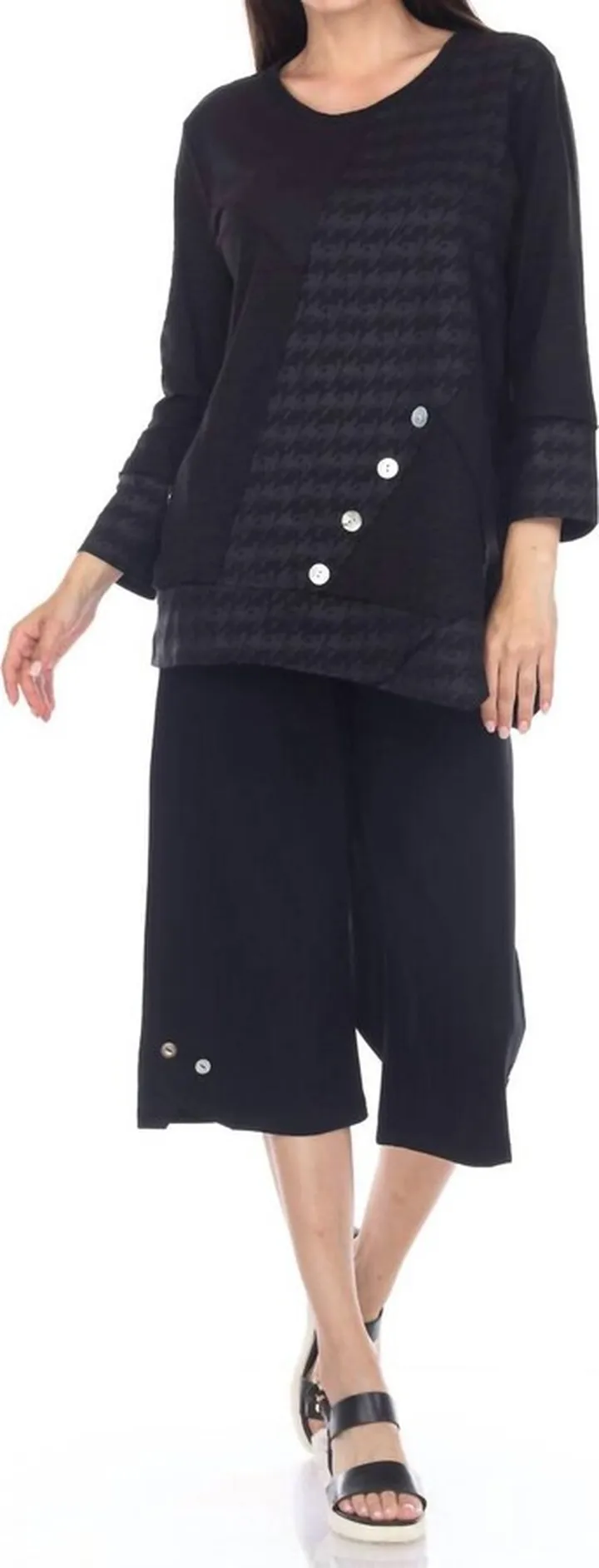 Trendy Tunic in Black