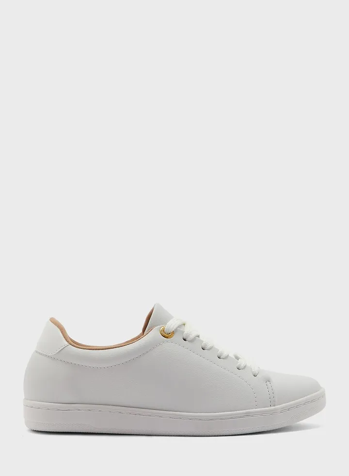 Madalyn Low Top Sneakers