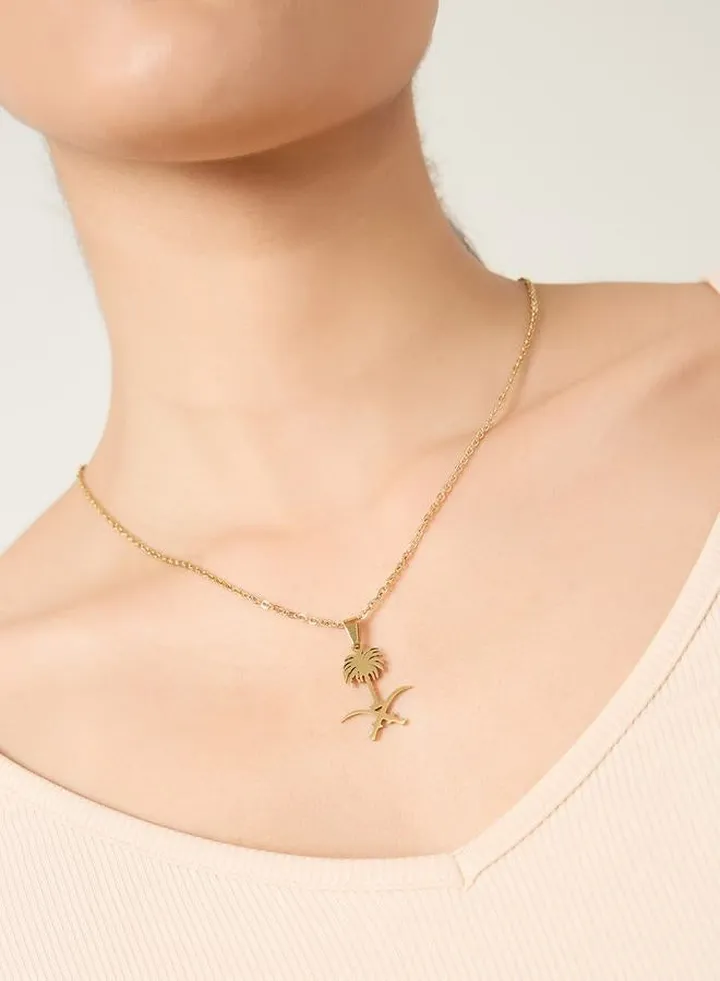 Pendant Detail Necklace