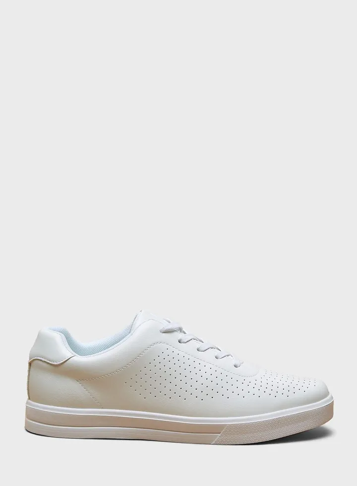 Casual Low Top Sneakers