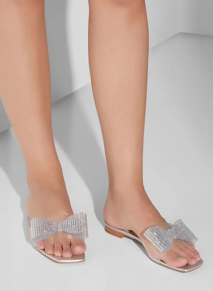 Albino Flat Sandals
