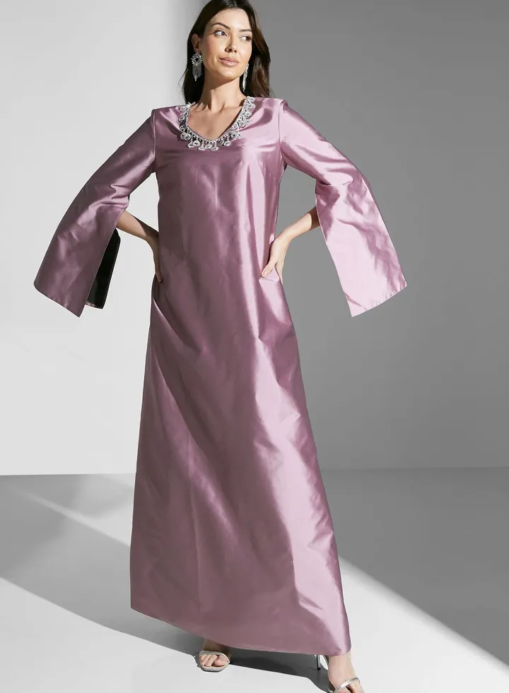Embellished Neck Jalabiya