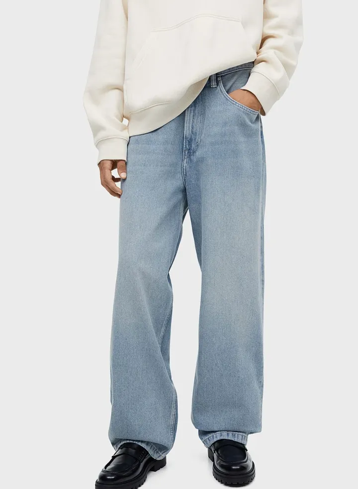 Light Wash Baggy Fit Jeans