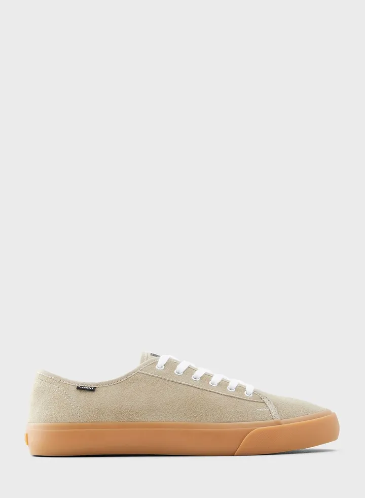 Pitch Low Top Sneakers