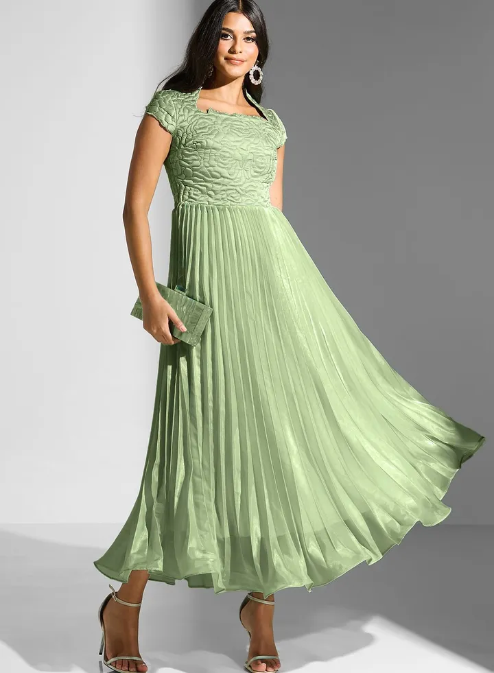 Plisse Square Neck Dress