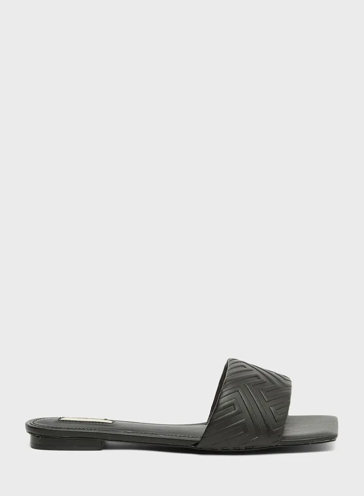 Cleona Casual Flat Sandal