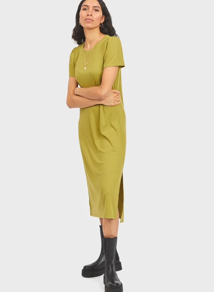 Crew Neck Pleated Dress