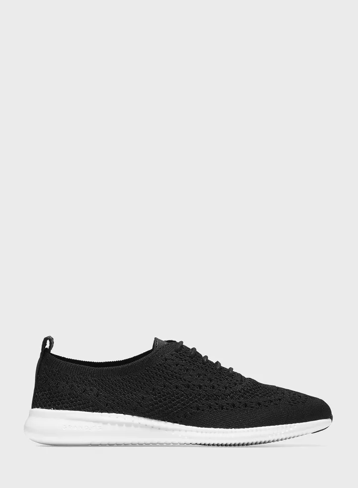 2 Zero Grand Low Top Sneakers