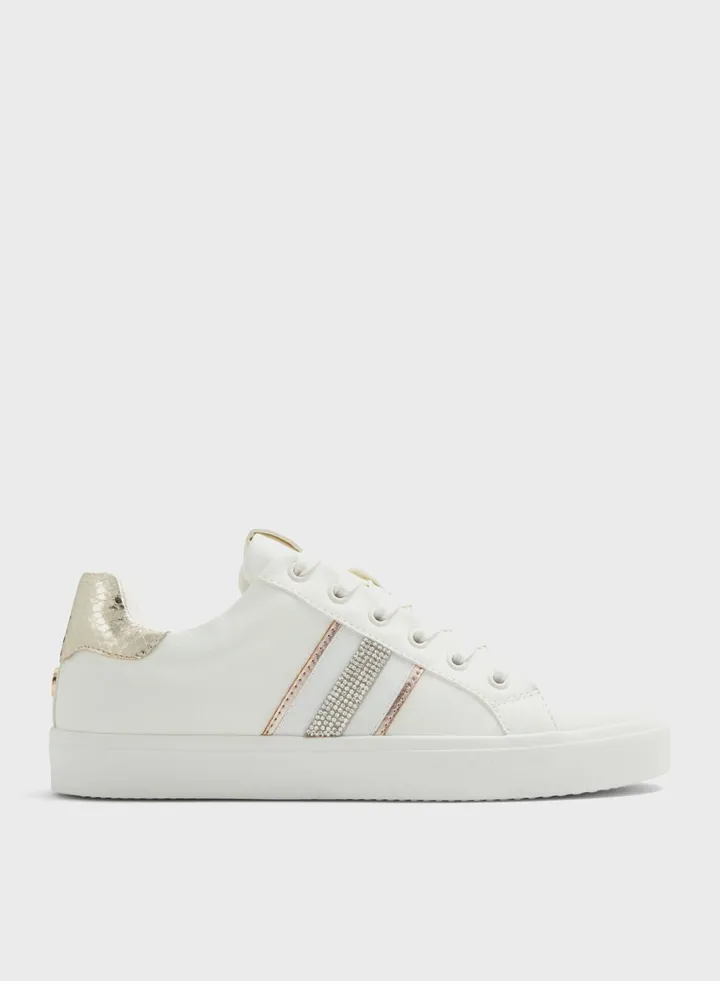 Lizziee Low Top Sneakers