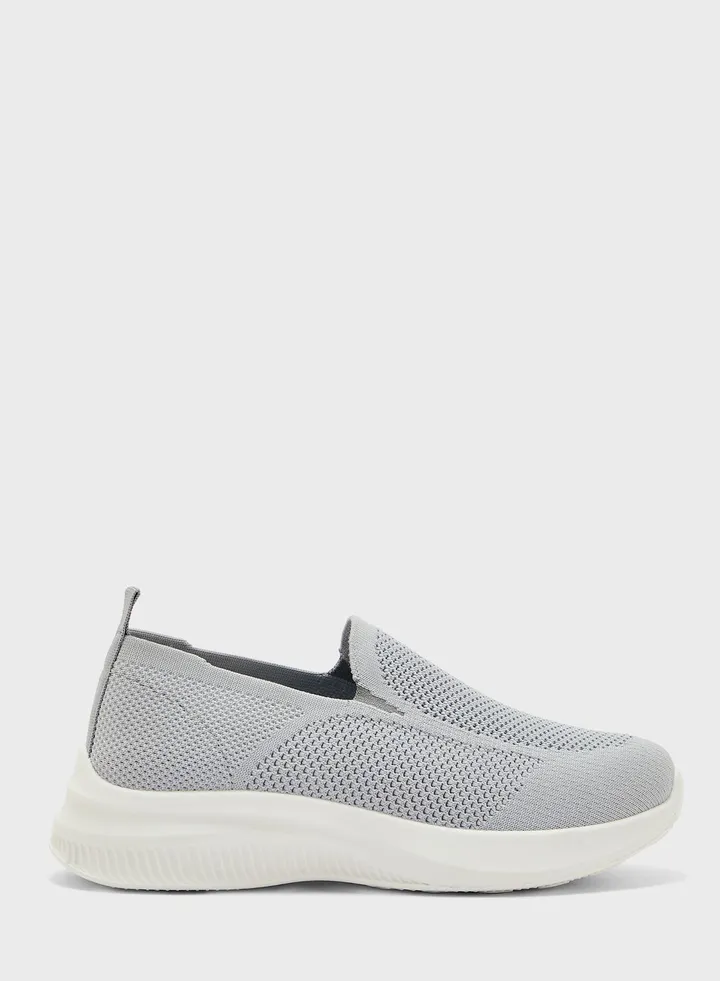 Round Toe Low Top Sneakers