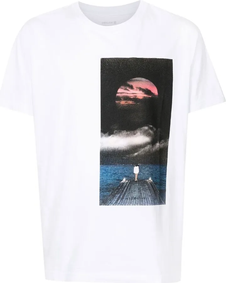 round neck T-shirt