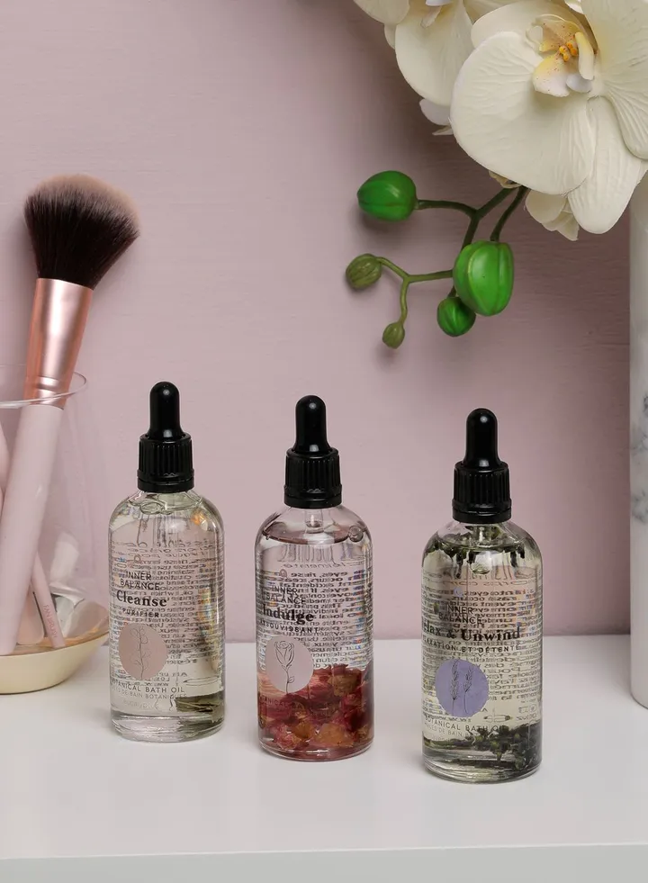 Unwind Bath Oil Gift Set