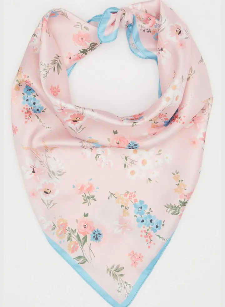 Woman Flower Foulard