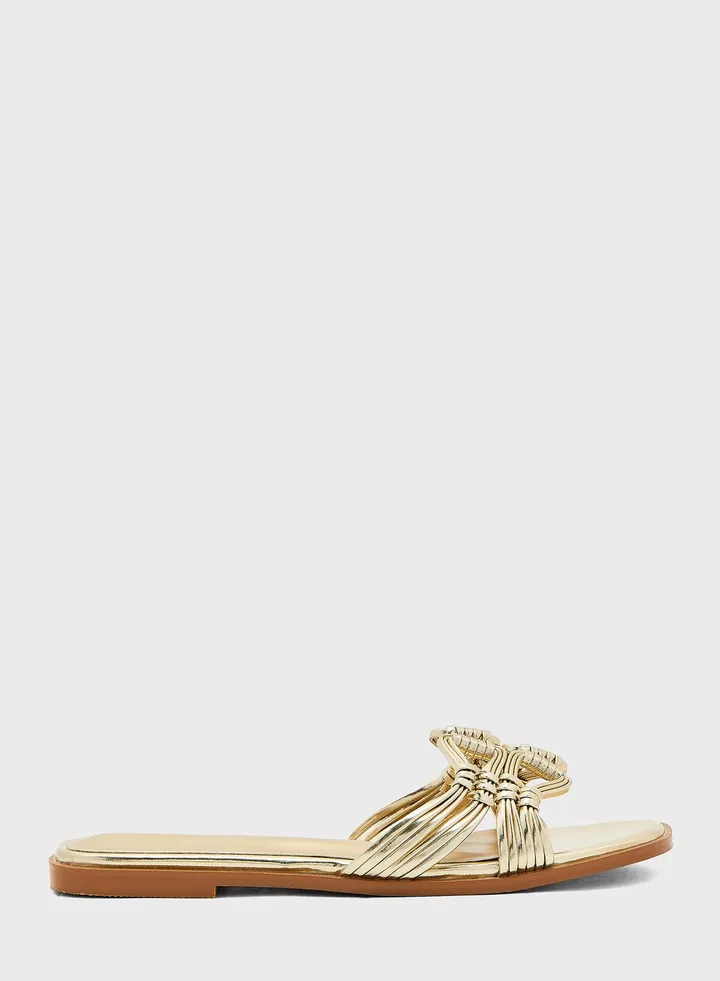 Knotted Strap Flat Sandals