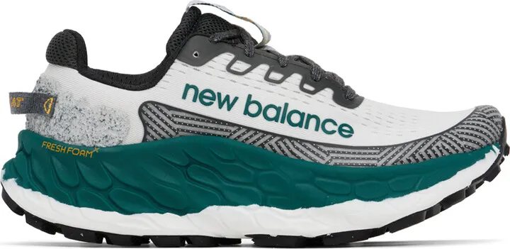 New Balance White & Green Trail More v3 Sneakers