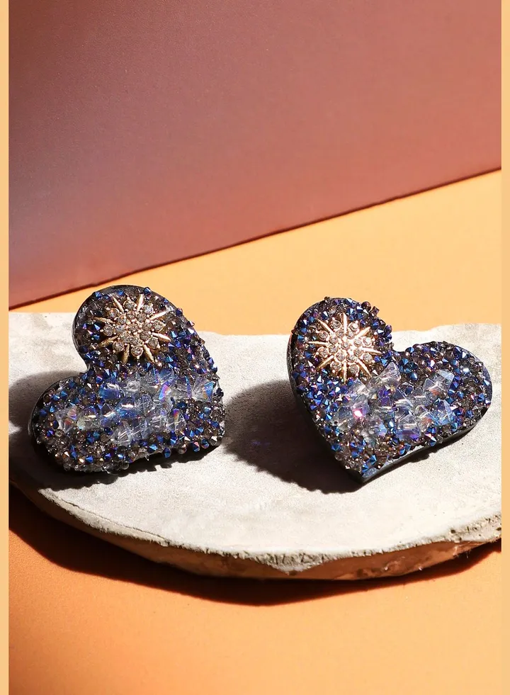 Trendy Designer Stone Party Wear Stud For Women