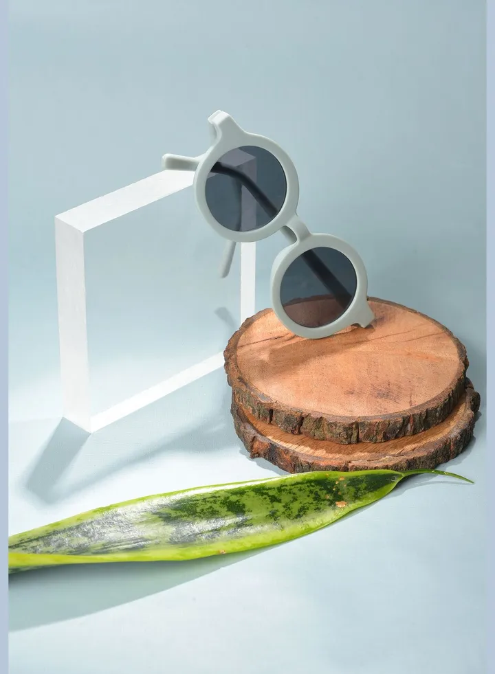 Women Grey Lens Silver-Toned Oval Sunglasses