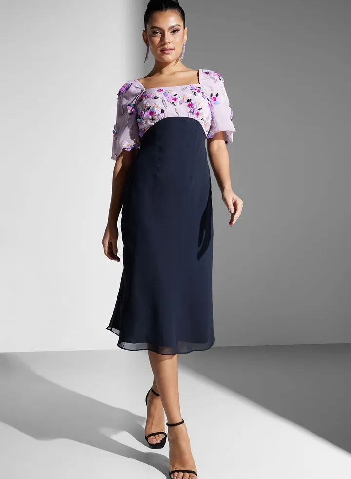 Embellished Sweetheart Neck Dress