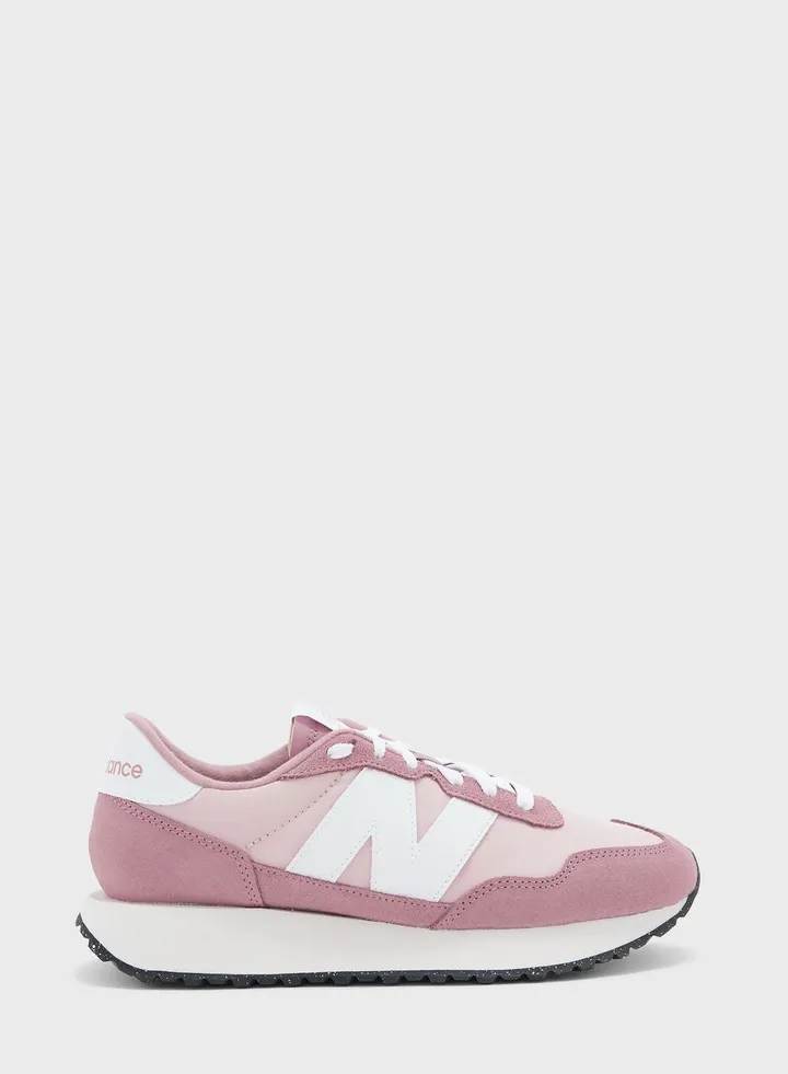 237 Sneakers
