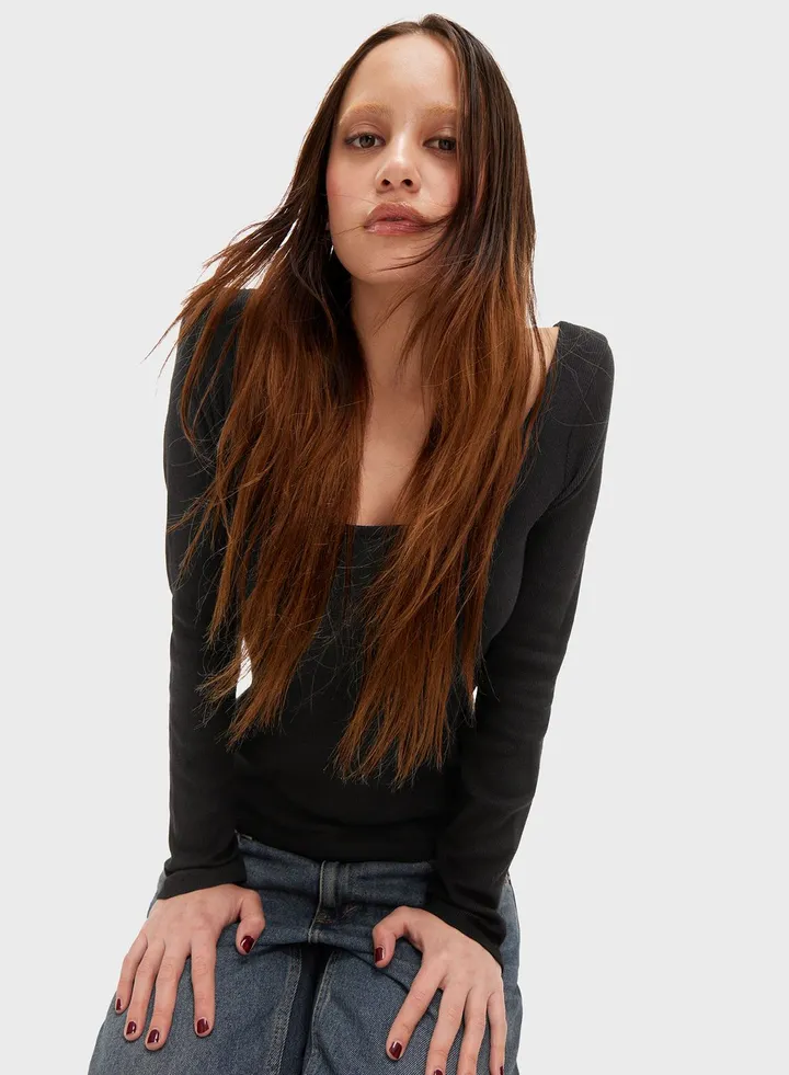 Scoop Neck Knitted Top