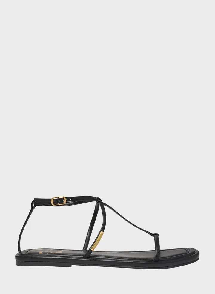 Ashiy Strappy Flat Sandals