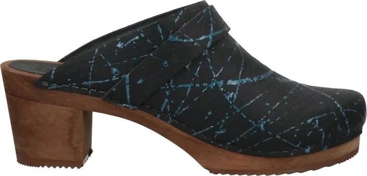 Mules & Clogs Black