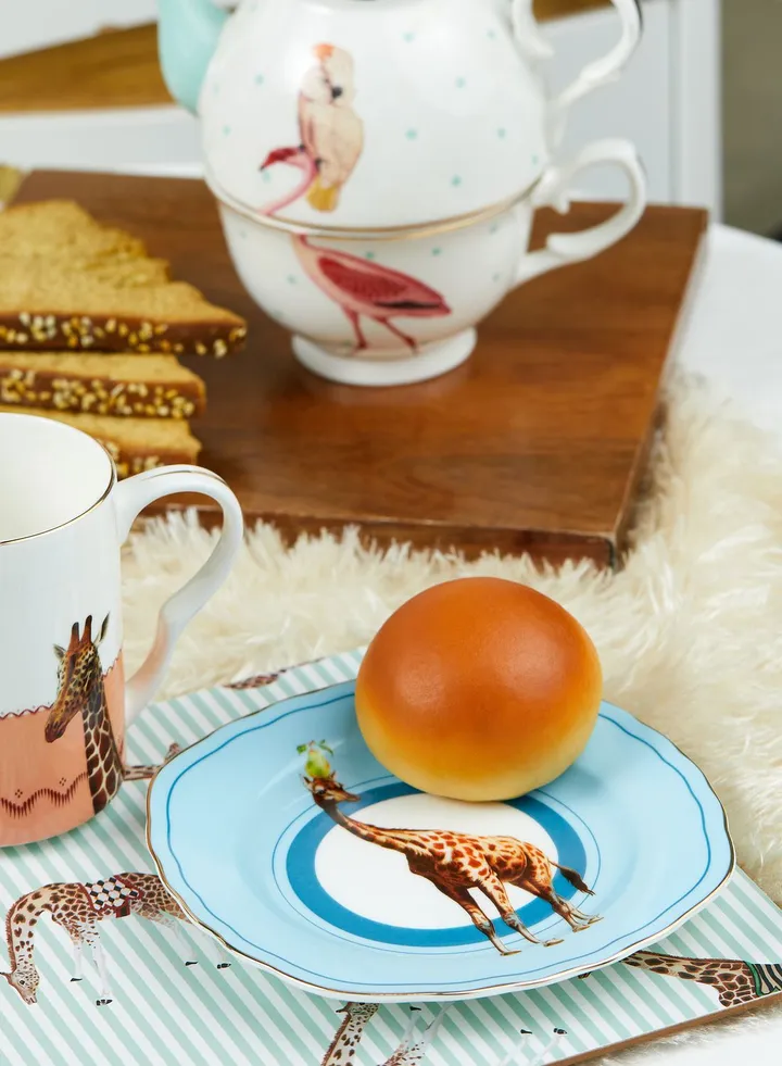 Cake Plate Giraffe