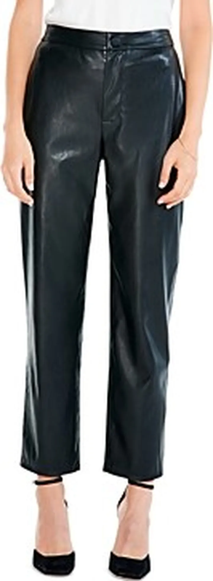 Nic+Zoe Faux Leather Straight Leg Pants