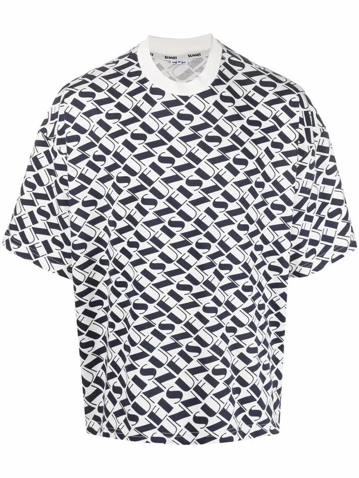 graphic-print T-shirt