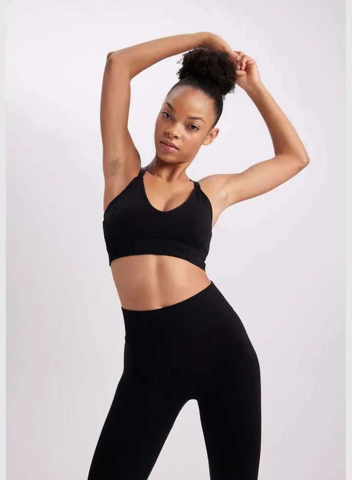 Woman Knitted Sports Bra Sports Bra V Neck