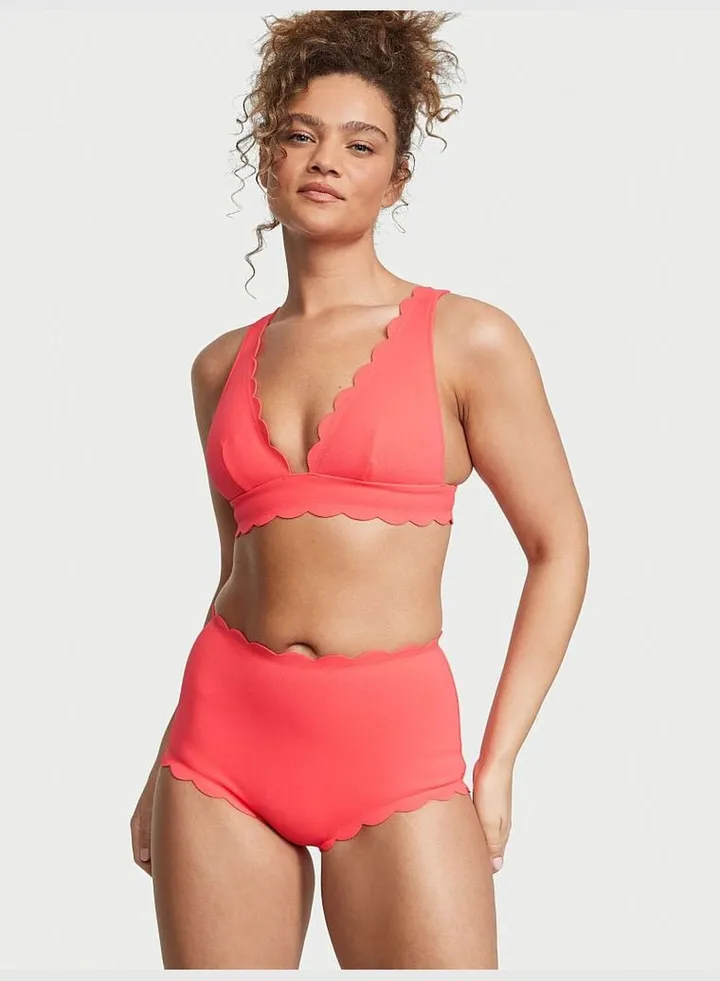Scallop Plunge Bikini Top
