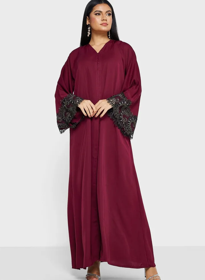 Scallop Detail Abaya