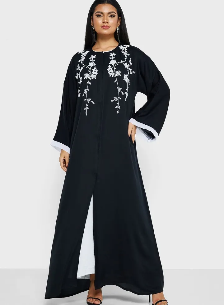 Embroidered Detail Abaya