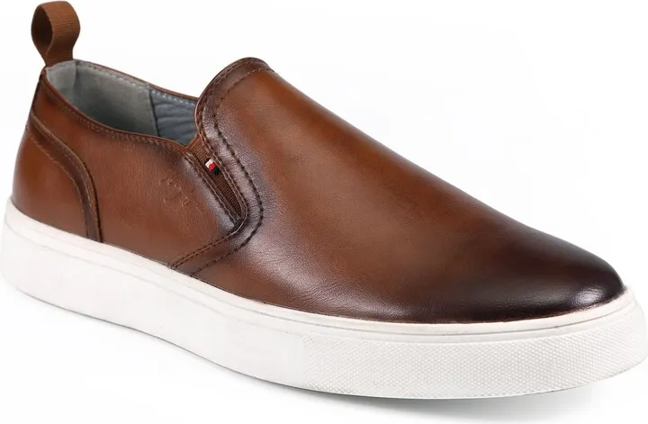 Kozal Slip-On Sneaker