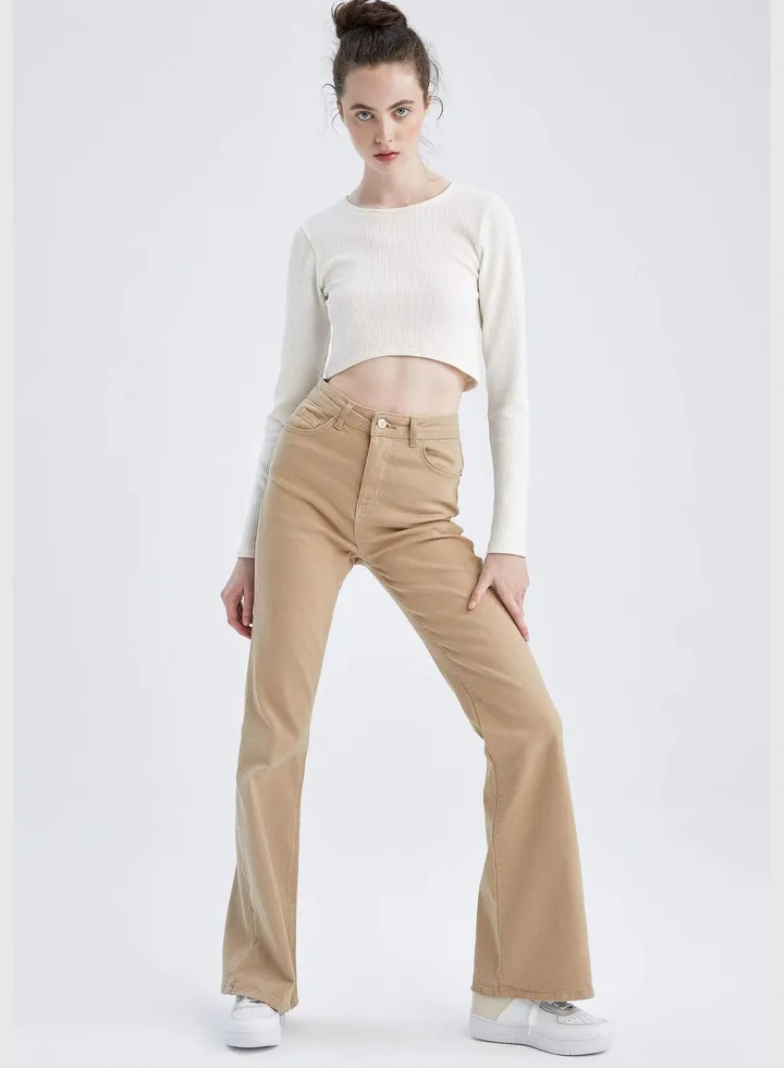 Woman Flare Fit Woven Trousers