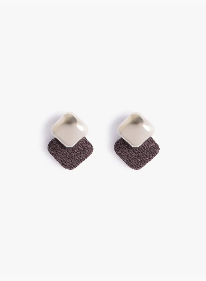 Color Contrast Earrings Natural Textured