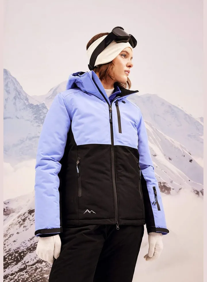 Woman Hooded Jacket