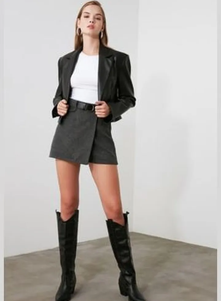 Anthracite Belt Detailed Woven Shorts Skirt TWOAW21SR0037